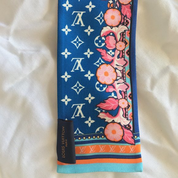 Louis Vuitton -Louis A Paris Bandeau- Silk Scarf - Picture 2 of 8